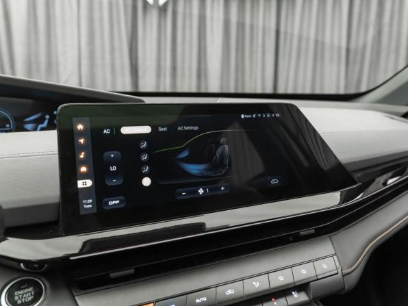 Changan UNI-V I с пробегом 2023 года, цена 2 280 000 рублей, 41754 км, лифтбек, Автокод Объявления