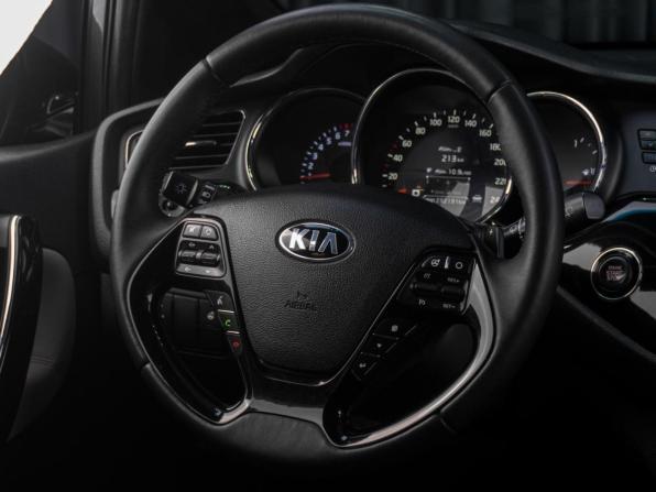 Kia Ceed II с пробегом 2012 года, цена 1 179 000 рублей, 232191 км, хэтчбек, Автокод Объявления
