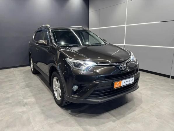 Toyota RAV4 IV (XA40) с пробегом 2015 года, цена 1 679 000 рублей, 251000 км, внедорожник, Автокод Объявления