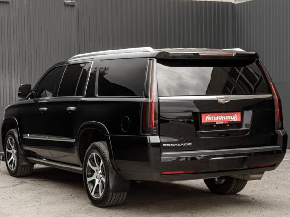 Cadillac Escalade IV с пробегом 2016 года, цена 3 850 000 рублей, 247759 км, внедорожник, Автокод Объявления