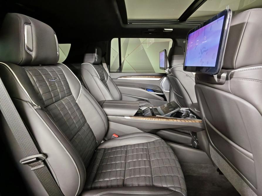 Cadillac Escalade V Рестайлинг Москва  - изображение 16