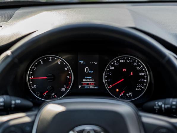 Toyota RAV4 V (XA50) с пробегом 2022 года, цена 2 440 000 рублей, 200763 км, внедорожник, Автокод Объявления