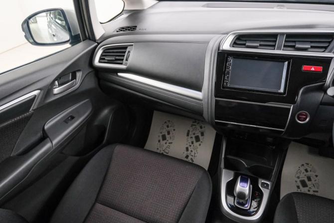 Honda Fit III с пробегом 2016 года, цена 1 099 000 рублей, 95000 км, хэтчбек, Автокод Объявления