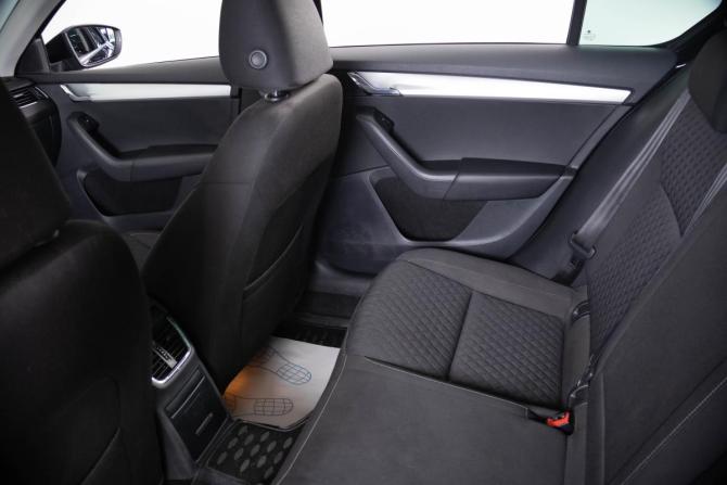 Skoda Octavia III (A7) с пробегом 2016 года, цена 1 699 000 рублей, 123500 км, лифтбек, Автокод Объявления