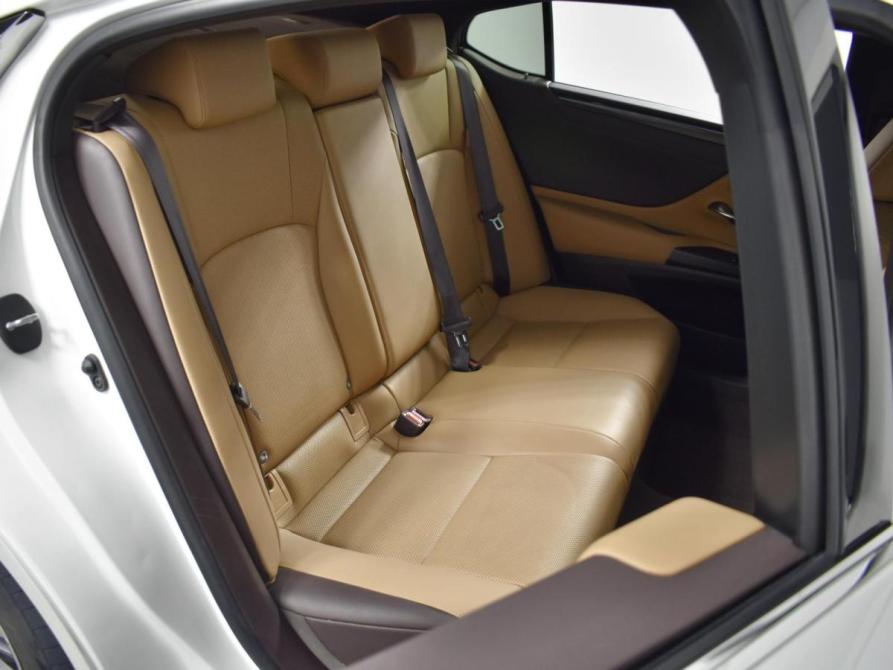 Lexus ES VII Казань  - изображение 7