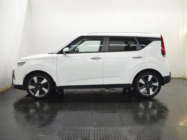 Kia Soul III с пробегом 2020 года, цена 2 349 000 рублей, 54000 км, хэтчбек, Автокод Объявления