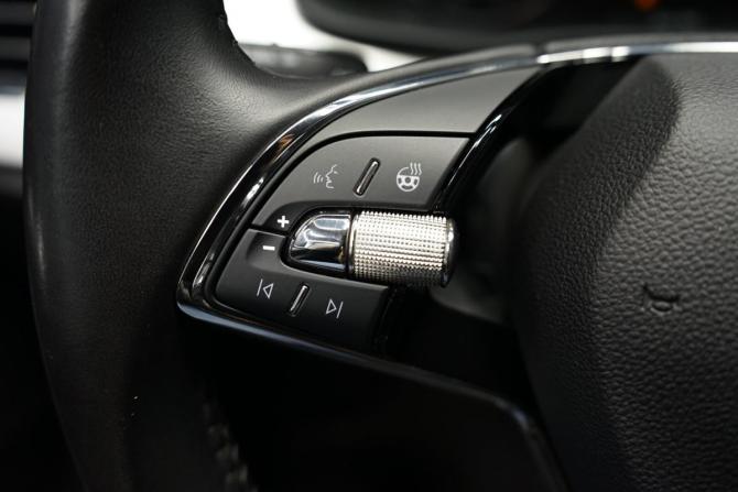 Skoda Rapid II с пробегом 2020 года, цена 1 790 000 рублей, 65330 км, лифтбек, Автокод Объявления