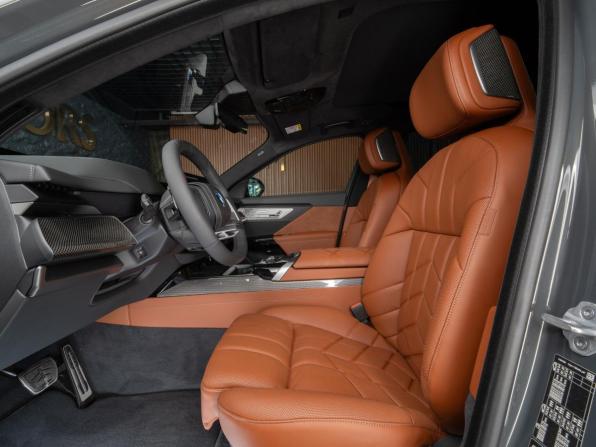 Новый BMW 7 серии VII (G70) Рестайлинг 2026 года, цена 23 990 000 рублей, седан, Автокод Объявления