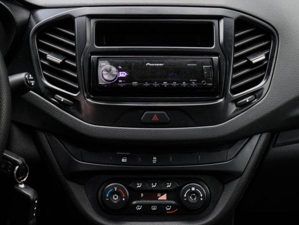 Lada (ВАЗ) Vesta I с пробегом 2017 года, цена 699 000 рублей, 72134 км, седан, Автокод Объявления