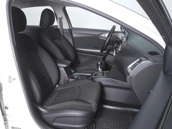 Kia Ceed III с пробегом 2019 года, цена 1 599 000 рублей, 97490 км, хэтчбек, Автокод Объявления