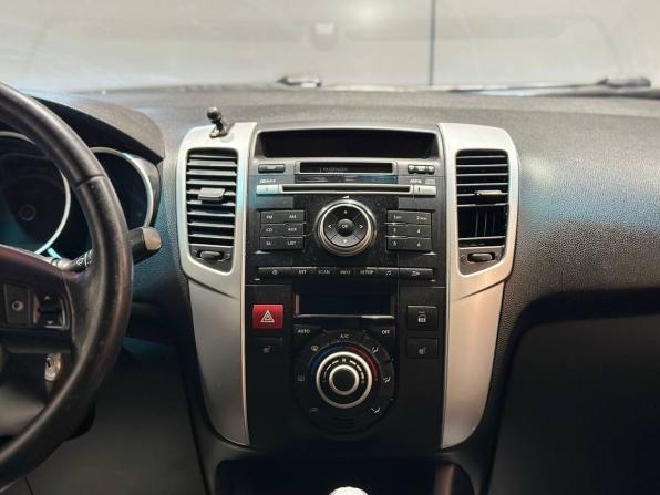 Kia Venga I с пробегом 2011 года, цена 697 000 рублей, 193000 км, компактвэн, Автокод Объявления