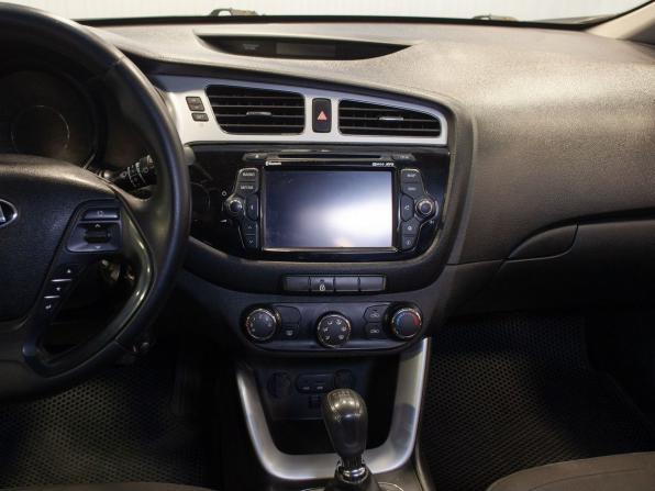 Kia Ceed II с пробегом 2014 года, цена 760 000 рублей, 208674 км, хэтчбек, Автокод Объявления