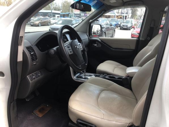 Nissan Pathfinder III Рестайлинг с пробегом 2011 года, цена 1 360 000 рублей, 323067 км, внедорожник, Автокод Объявления