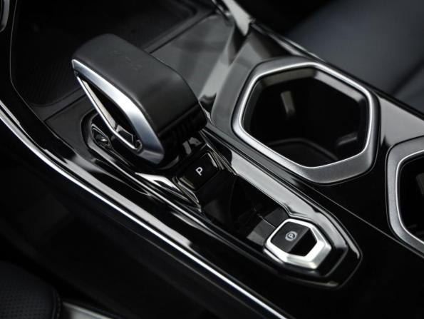 Geely Atlas II с пробегом 2024 года, цена 2 999 000 рублей, 53894 км, внедорожник, Автокод Объявления