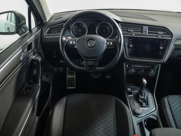 Volkswagen Tiguan II с пробегом 2018 года, цена 1 539 777 рублей, 330609 км, внедорожник, Автокод Объявления