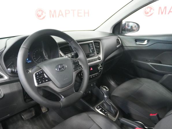 Hyundai Solaris II с пробегом 2018 года, цена 1 210 000 рублей, 162700 км, седан, Автокод Объявления