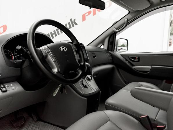 Hyundai Grand Starex I Рестайлинг с пробегом 2017 года, цена 2 650 000 рублей, 144259 км, минивэн, Автокод Объявления