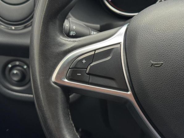 Renault Sandero II Рестайлинг с пробегом 2020 года, цена 1 179 000 рублей, 96499 км, хэтчбек, Автокод Объявления