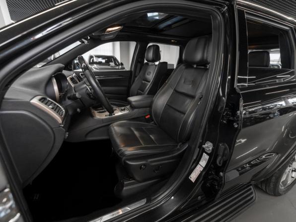 Jeep Grand Cherokee IV (WK2) Рестайлинг с пробегом 2014 года, цена 2 880 000 рублей, 111549 км, внедорожник, Автокод Объявления