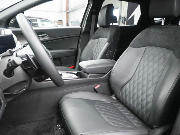 Kia Sportage V с пробегом 2025 года, цена 4 979 900 рублей, 5000 км, внедорожник, Автокод Объявления