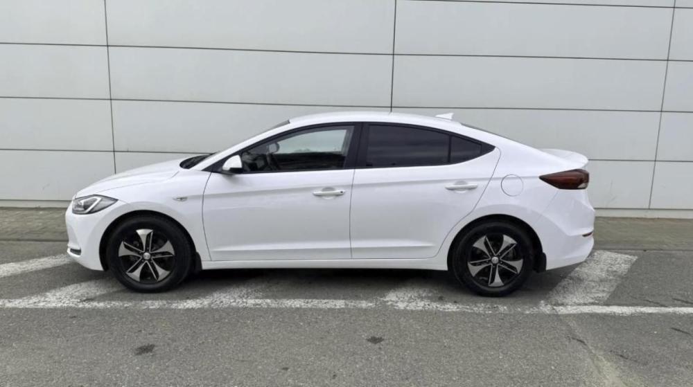 Hyundai Elantra VI (AD) Рестайлинг Ставрополь  - изображение 11