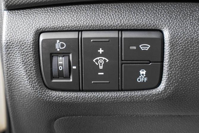 Hyundai Creta I с пробегом 2018 года, цена 1 999 000 рублей, 91800 км, внедорожник, Автокод Объявления