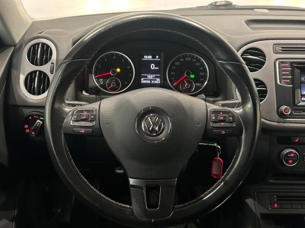 Volkswagen Tiguan I Рестайлинг с пробегом 2016 года, цена 1 299 000 рублей, 249781 км, внедорожник, Автокод Объявления