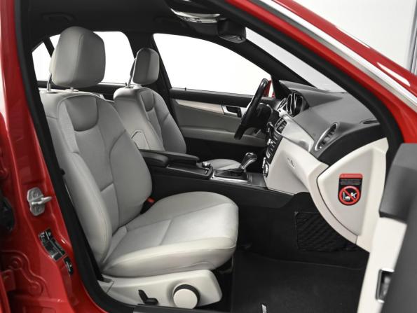 Mercedes-Benz C-Класс III (W204) Рестайлинг с пробегом 2012 года, цена 1 388 000 рублей, 160073 км, седан, Автокод Объявления