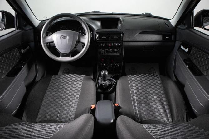 Lada (ВАЗ) Priora I Рестайлинг с пробегом 2018 года, цена 649 000 рублей, 123000 км, седан, Автокод Объявления