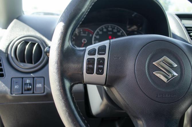 Suzuki SX4 I (Classic) с пробегом 2009 года, цена 650 000 рублей, 208000 км, хэтчбек, Автокод Объявления