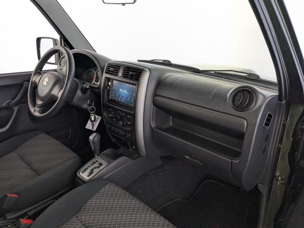 Suzuki Jimny III Рестайлинг 2 с пробегом 2018 года, цена 1 855 000 рублей, 51653 км, внедорожник, Автокод Объявления