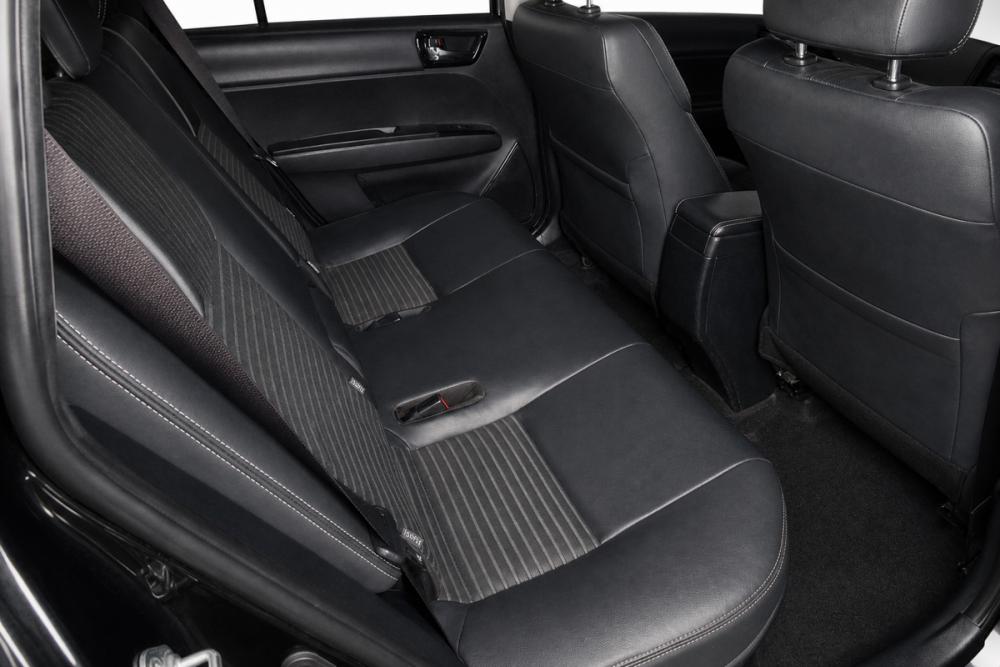 Toyota Corolla XI (E160 E170 E180) Рестайлинг 1 Челябинск  - изображение 15