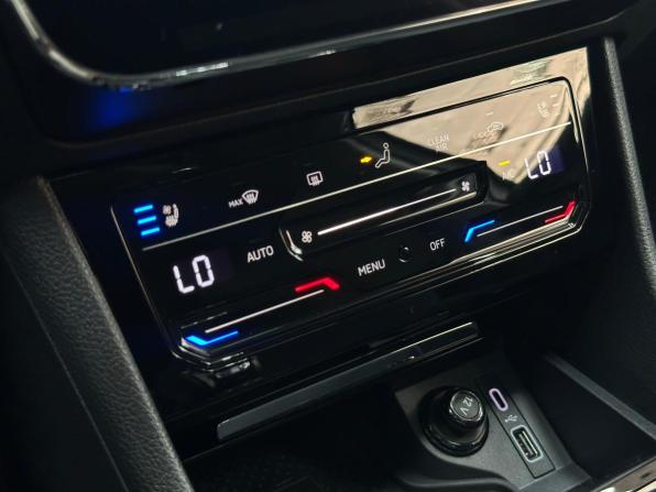 Skoda Superb III Рестайлинг с пробегом 2024 года, цена 3 620 000 рублей, 38400 км, лифтбек, Автокод Объявления