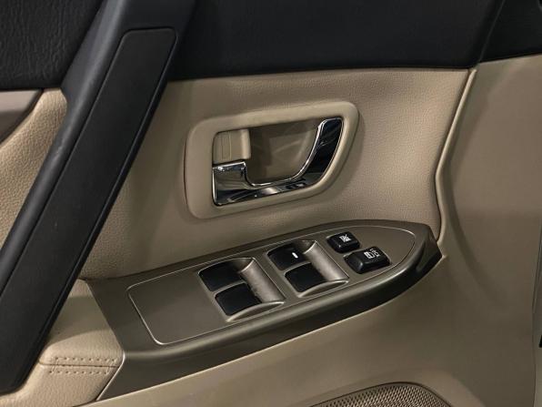 Mitsubishi Pajero IV Рестайлинг 2 с пробегом 2021 года, цена 3 815 000 рублей, 76869 км, внедорожник, Автокод Объявления
