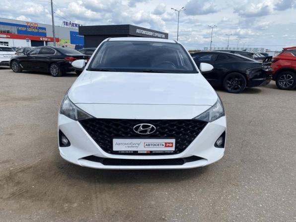 Hyundai Solaris II Рестайлинг с пробегом 2021 года, цена 1 295 000 рублей, 81763 км, седан, Автокод Объявления