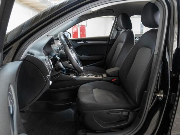 Audi A3 III (8V) Рестайлинг с пробегом 2017 года, цена 1 348 000 рублей, 210934 км, седан, Автокод Объявления