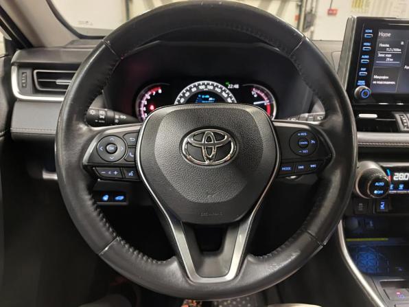 Toyota RAV4 V (XA50) с пробегом 2020 года, цена 3 050 000 рублей, 104675 км, внедорожник, Автокод Объявления