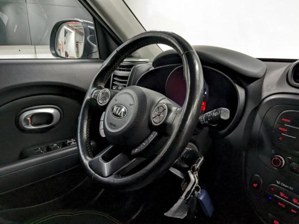 Kia Soul II с пробегом 2016 года, цена 1 050 000 рублей, 245854 км, хэтчбек, Автокод Объявления