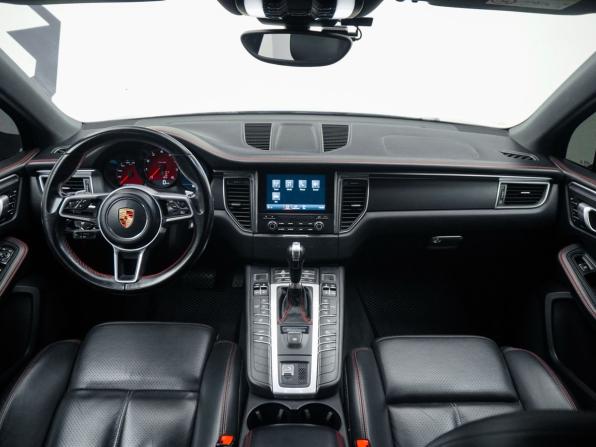 Porsche Macan I Рестайлинг с пробегом 2018 года, цена 3 450 000 рублей, 142262 км, внедорожник, Автокод Объявления