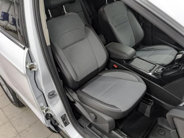 Ford Kuga II Рестайлинг с пробегом 2017 года, цена 1 840 000 рублей, 82431 км, внедорожник, Автокод Объявления