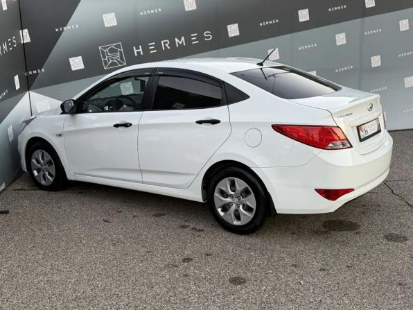 Hyundai Solaris I Рестайлинг с пробегом 2016 года, цена 1 079 000 рублей, 60360 км, седан, Автокод Объявления