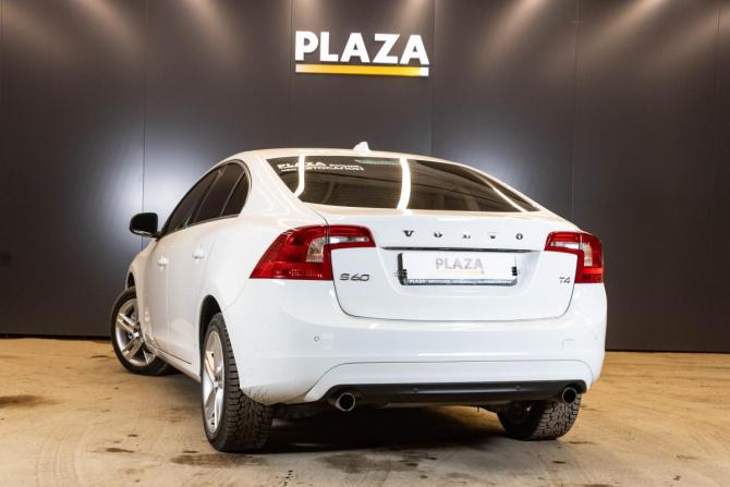 Volvo S60 II Рестайлинг с пробегом 2016 года, цена 1 530 000 рублей, 156705 км, седан, Автокод Объявления