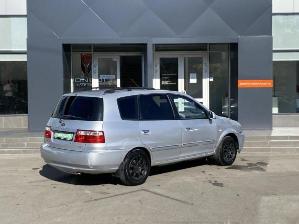 Kia Carens I (RS) Рестайлинг с пробегом 2006 года, цена 355 000 рублей, 250685 км, компактвэн, Автокод Объявления