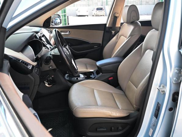 Hyundai Santa Fe III с пробегом 2014 года, цена 1 899 000 рублей, 179310 км, внедорожник, Автокод Объявления