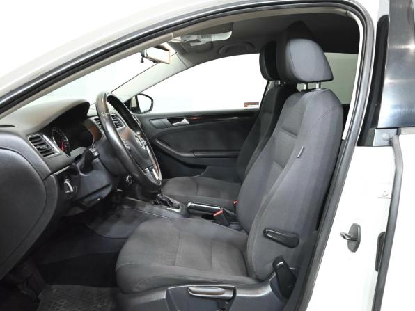 Volkswagen Jetta VI с пробегом 2013 года, цена 990 000 рублей, 260451 км, седан, Автокод Объявления