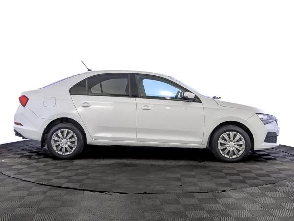 Skoda Rapid II с пробегом 2021 года, цена 1 410 000 рублей, 111521 км, лифтбек, Автокод Объявления