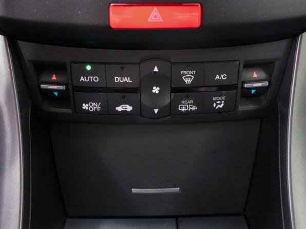 Honda Accord VIII Рестайлинг с пробегом 2012 года, цена 1 295 000 рублей, 234277 км, седан, Автокод Объявления