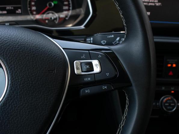 Volkswagen Jetta VII с пробегом 2021 года, цена 2 080 000 рублей, 105399 км, седан, Автокод Объявления