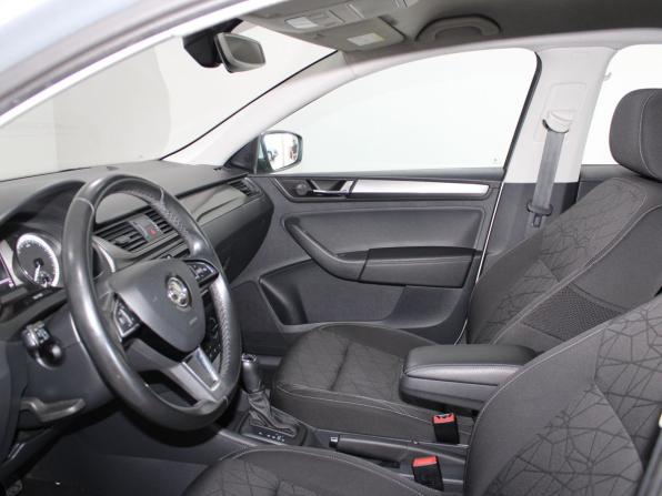 Skoda Rapid I Рестайлинг с пробегом 2019 года, цена 1 489 900 рублей, 70290 км, лифтбек, Автокод Объявления