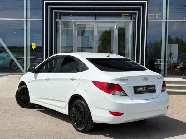 Hyundai Solaris I с пробегом 2011 года, цена 599 000 рублей, 164495 км, седан, Автокод Объявления